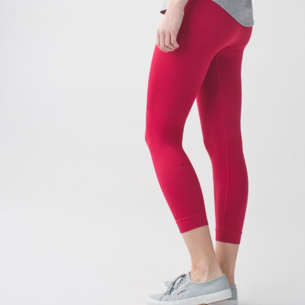 Lululemon Zone In Crops
